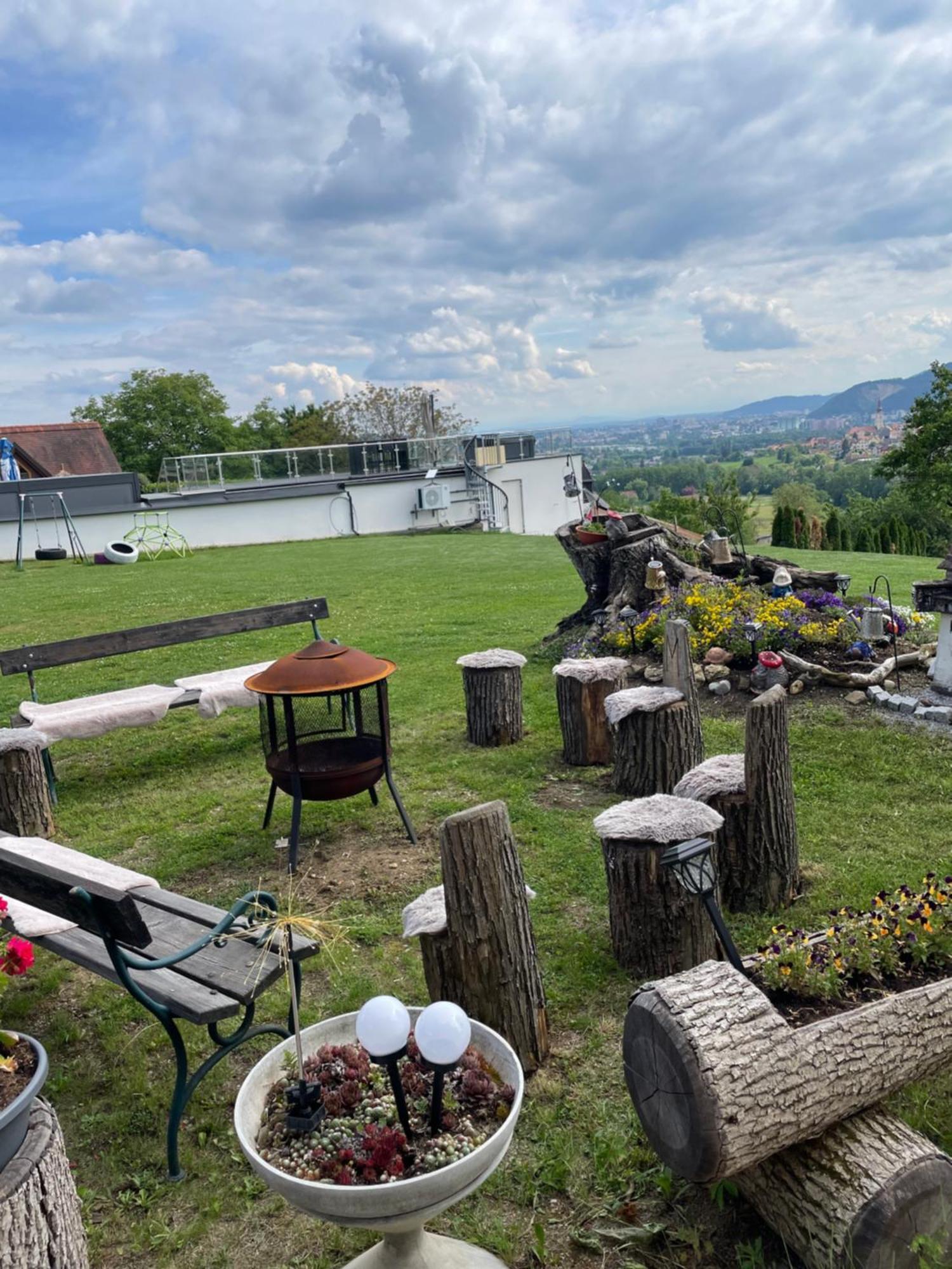 Uriges Bauernhaus Mit Blick Auf Graz Apartment Exterior photo